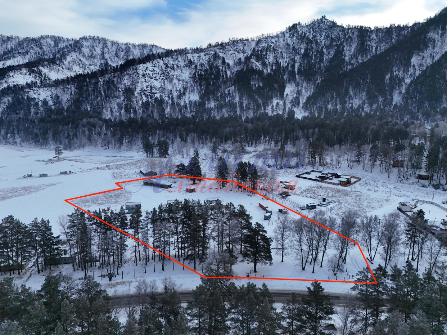 Уникальный земельный участок на красной линии Чуйского тракта